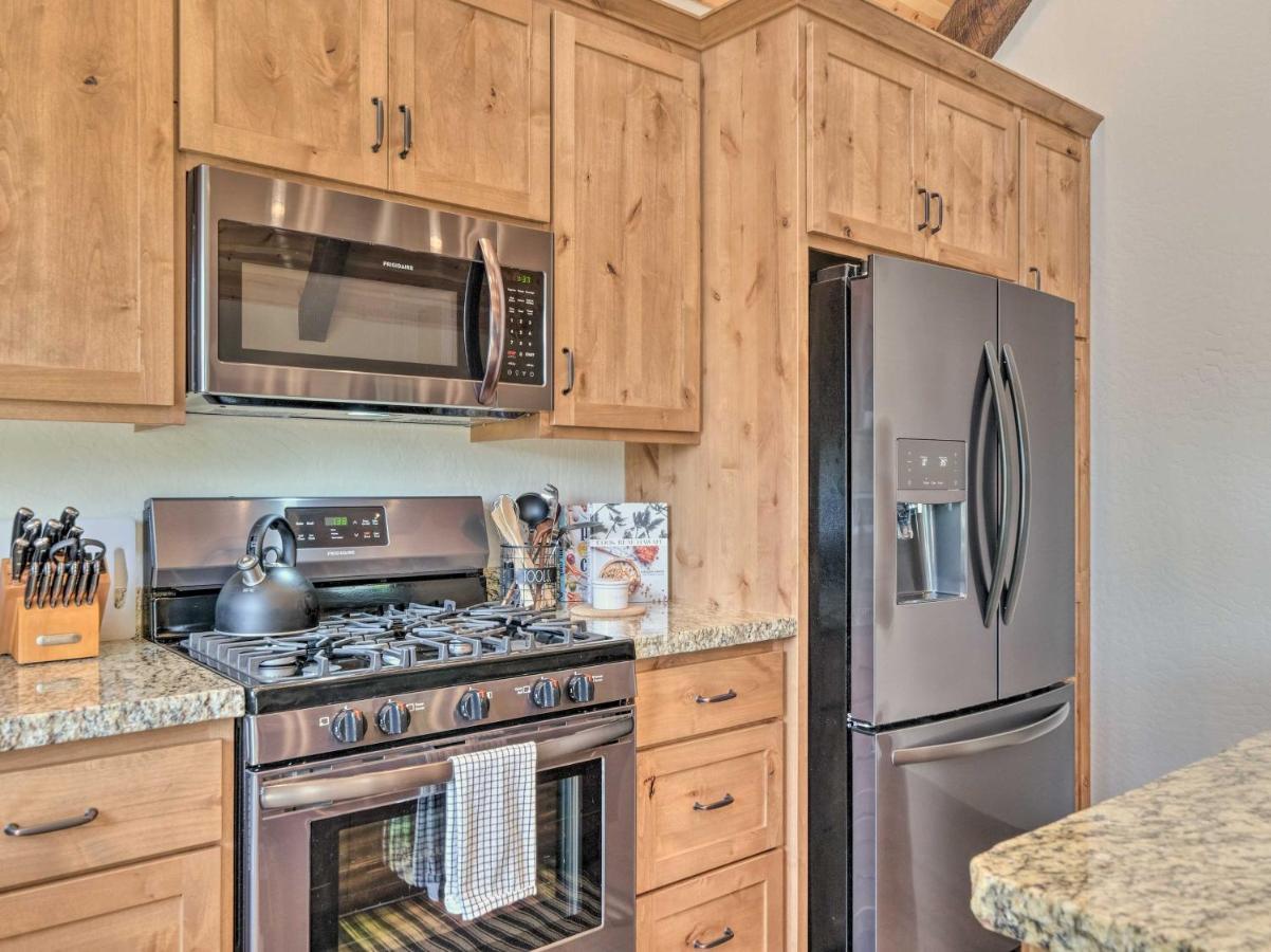 Luxury Retreat Custom Mi-Wuk Village Cabin! Buitenkant foto